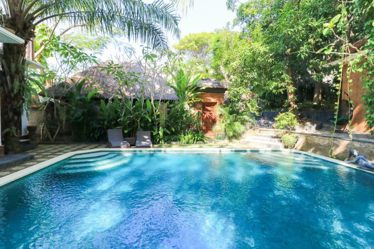 Villa The Laras à Jimbaran Extérieur photo